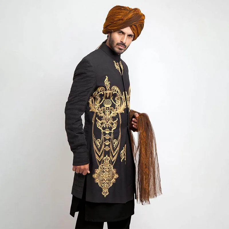 Black Form-Fitted Short Sherwani