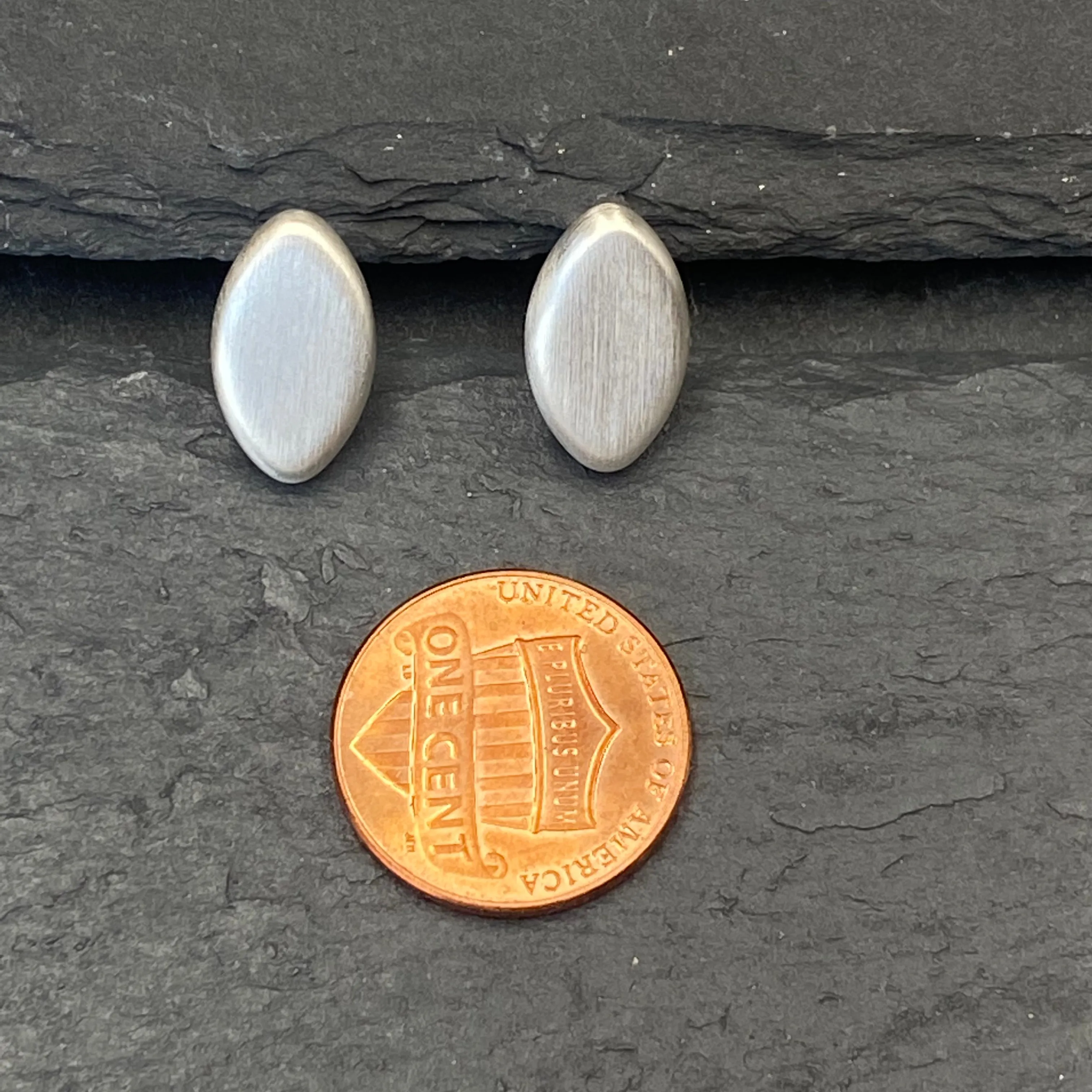 Ellipse Studs