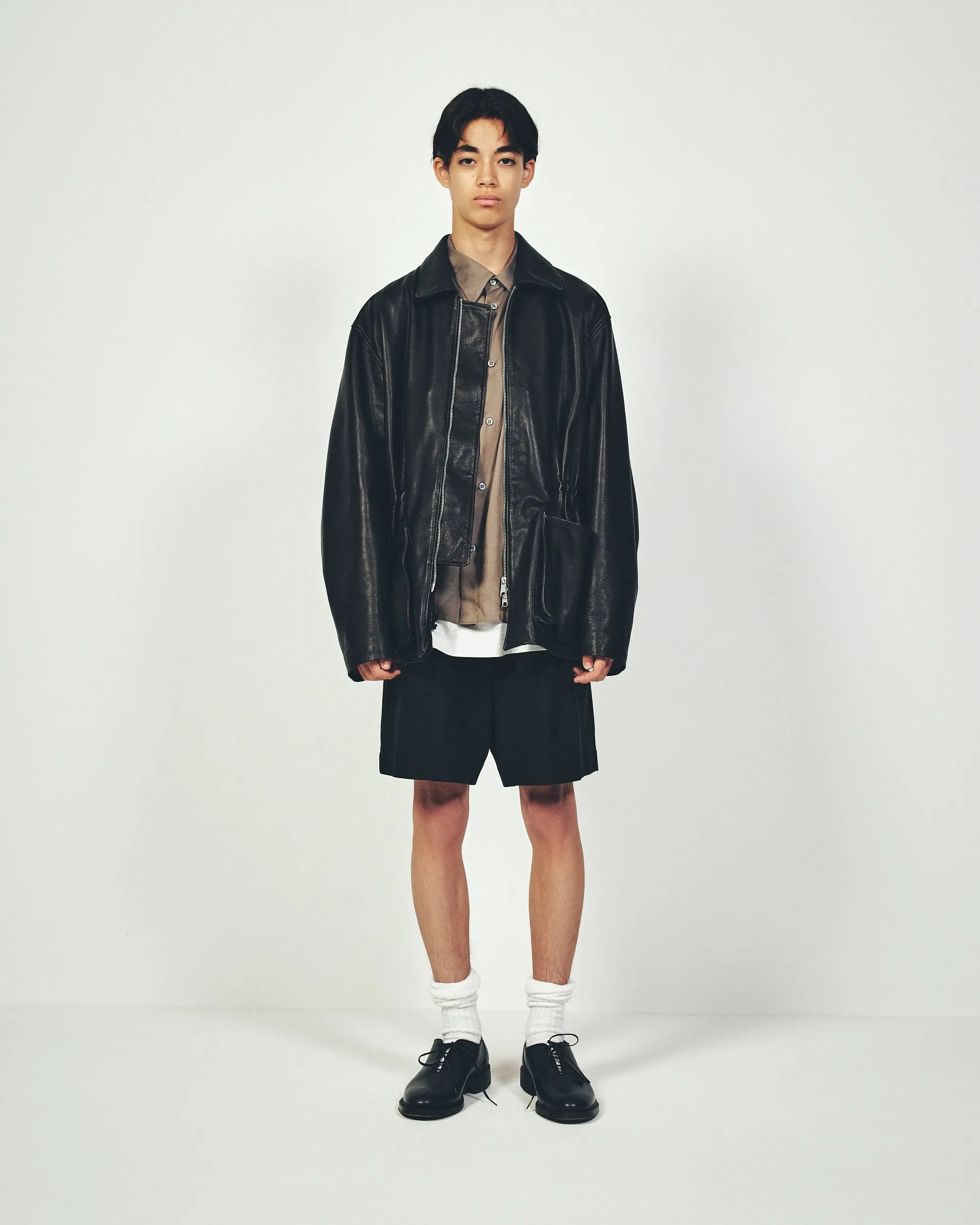 M241-0402 SHORT TROUSERS